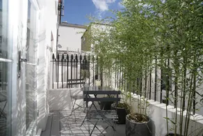 Central Brighton Stunning Townhouse with Parking, Fast Wifi & Garden - Image 4