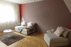 Lussy's Lovely Top Center Apartment - Image 4