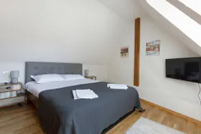 AKI GRAY Apartment - Image 5