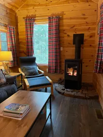 Parking, Walk to Town, King Bed - The Cable Cabin - Image 2