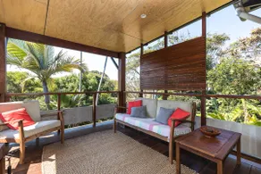 Yarrong Retreat - Luxurious Island Style - Image 3