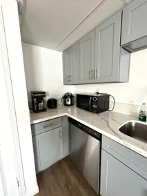 Newly Renovated 2BR/1BA Home - Image 3