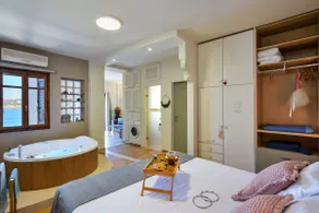 Thalassa mou Seafront suite - Image 5