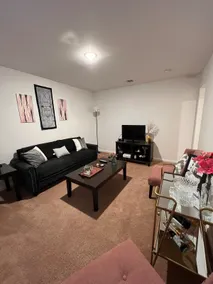 Cozy urban home near NYC and close to light rail - Image 3