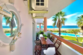 Apartasuite Zahara with spectacular ocean views - Image 3