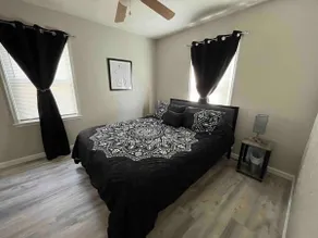 Cozy 2 bedroom home. No stairs. - Image 3