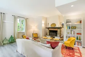 Lovely Villa with huge Garden surrounded by Nature - Image 3