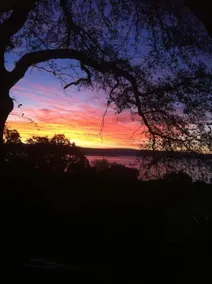 Lake front getaway! Casita d’Amore - Image 5