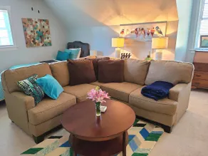 Private Apartment, King Bed, Easy access to I-81 - Image 2