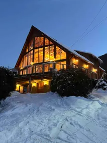 Carpathian Log Home - Image 2