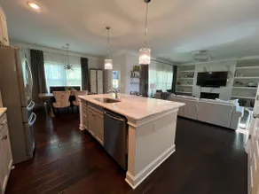 Number 1 Auburn Getaway on Golf course w hot tub - Image 3