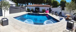 The Pool-House Side Suite – Charming Suite - Image 2