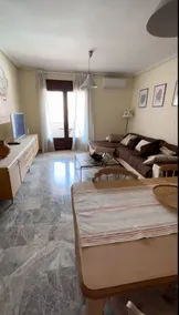 Lovely apartment with garage and community pool - Image 4