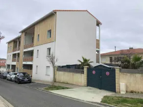 Close to the beach and the lively center, with air conditioning - Image 3
