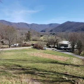 Mill Creek Cottage, great view 0 cleaning fee - Image 3