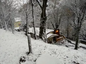Mysigt ombyggt hus i bergen w / badtunna, öppen spis, trädgårdsdäck och .. - Image 2