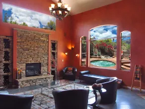 Gorgeous Private Luxury Home City & Mountain views - Image 2