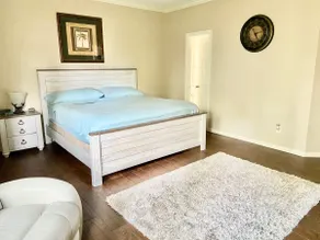 Quiet Conroe Home close to everything you need! - Image 2