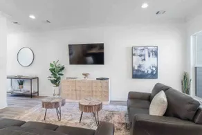 Cozy Stylish 3BD near LSU - Image 4