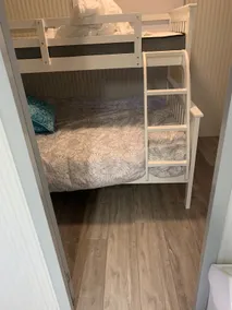 Pet friendly cabin. Short drive to Broulee beach - Image 5