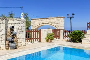 Impressive four bedroom stone house with swimming pool - Image 5