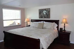 Fireweed House - 5th Ave Downtown Fairbanks - Image 3