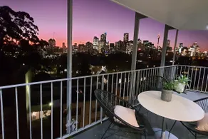 Tremendous! Luxury Apt + Stunning City View - Image 4