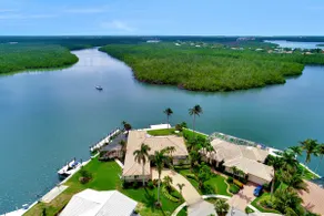 125 PRIVATE HALF ACRE WATERFRONT SANCTURARY ESTATE - Image 5