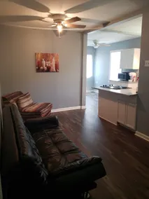“Modern Casita by Corpus Bay – Kitchen & Fast WiFi - Image 5