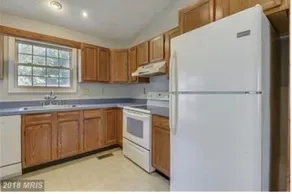 3 Bedrooms House, clean High ceiling, Sanitized! - Image 5