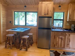 Log Cabin Amish Built in Spring Country WiFi - TV - Image 5