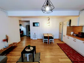 River side apartment with terrace - Image 5