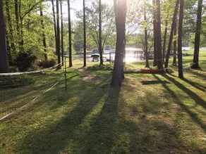 Lake front ranch, sleeps 14+ w/dock & boat parking - Image 2