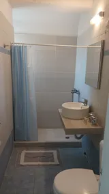 2-person floor studio in a residential complex - Image 5