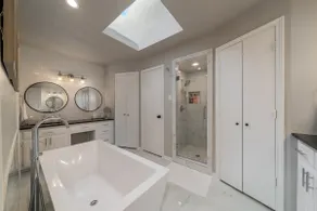 Family Friendly Luxury Home with Pool - Image 4
