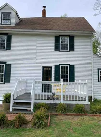 Private 1 Bedroom Triplex 20 min from Philly - Image 4