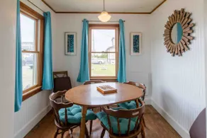 1/2 block to beach, HOT TUB, pet/kid-friendly - Image 5