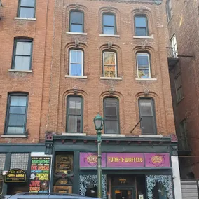 Eclectic studio in the heart of Armory Square - Image 2