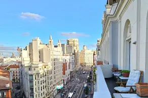 Spectacular 9th Floor on Gran Via with Terrace. - Image 3