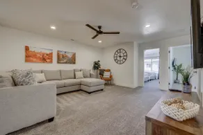 Meticulous * Clean * Upscale Perfect Location - Image 2