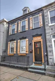 Luxury Manor on Mulberry in the heart of Downtown Lanc - Image 4