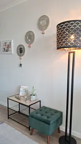Centrally located apartment with private parking. - Image 2