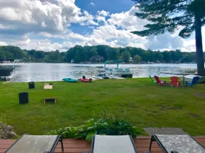 Crazy Loon Lakefront Cottage - Lake George - Image 2