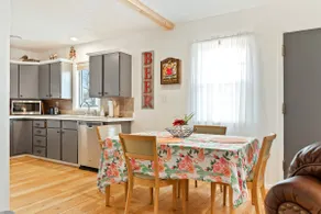 Pet Friendly Multi-Family with Hot tub & Sauna - Image 4