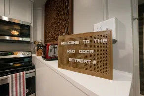 The Red Door Retreat - Image 2
