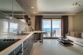 Kymothoe Elite | Superior Suite | Sea View [50 m²] - Image 5