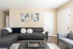 Vibrant Downtown Condo - Image 2