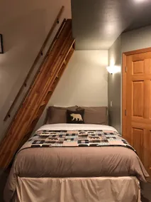 Borealis Cabin - Private Cabin W/Loft - Image 5