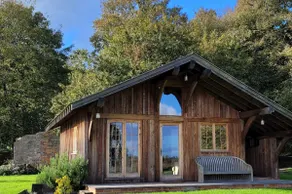 The Cabin in the country - Image 3