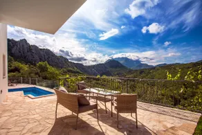 Villa Eagle's Dream with heated pool & jacuzzi - Image 4